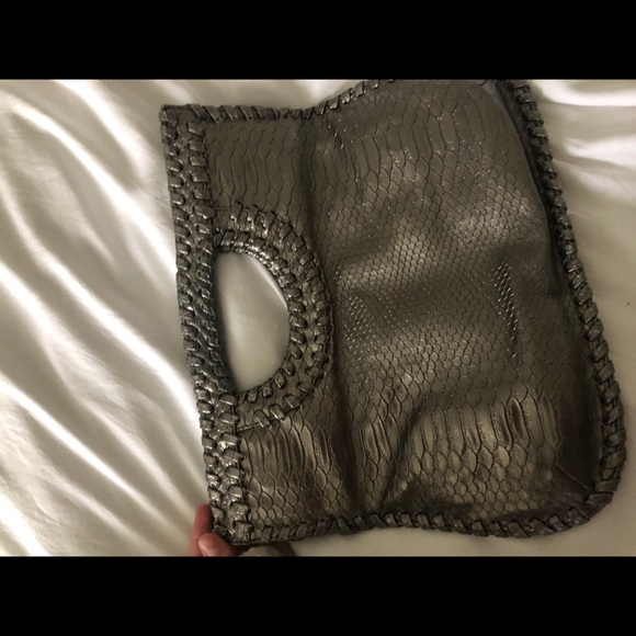 Snakeskin clutch✨ - Picture 2 of 4